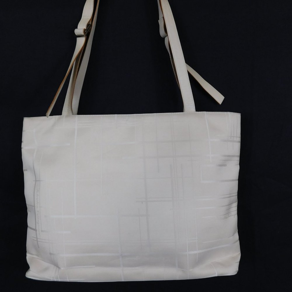 SALVATORE FERRAGAMO NYLON/LEATHER TRIM TOTE